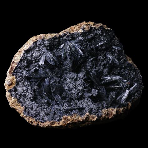 Le mystérieux Vivianite: Un minéral bleu qui interroge les archéologues