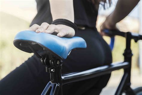 Cycling Saddle Woes: Understanding and Tackling Labial Swelling in Women