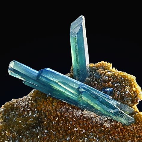 Vivianite: The Blue Mineral that Puzzles Archaeologists