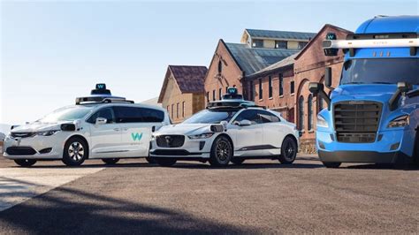 Waymo Expands Autonomous Ride-Hailing: Analysis and Opinions from Users